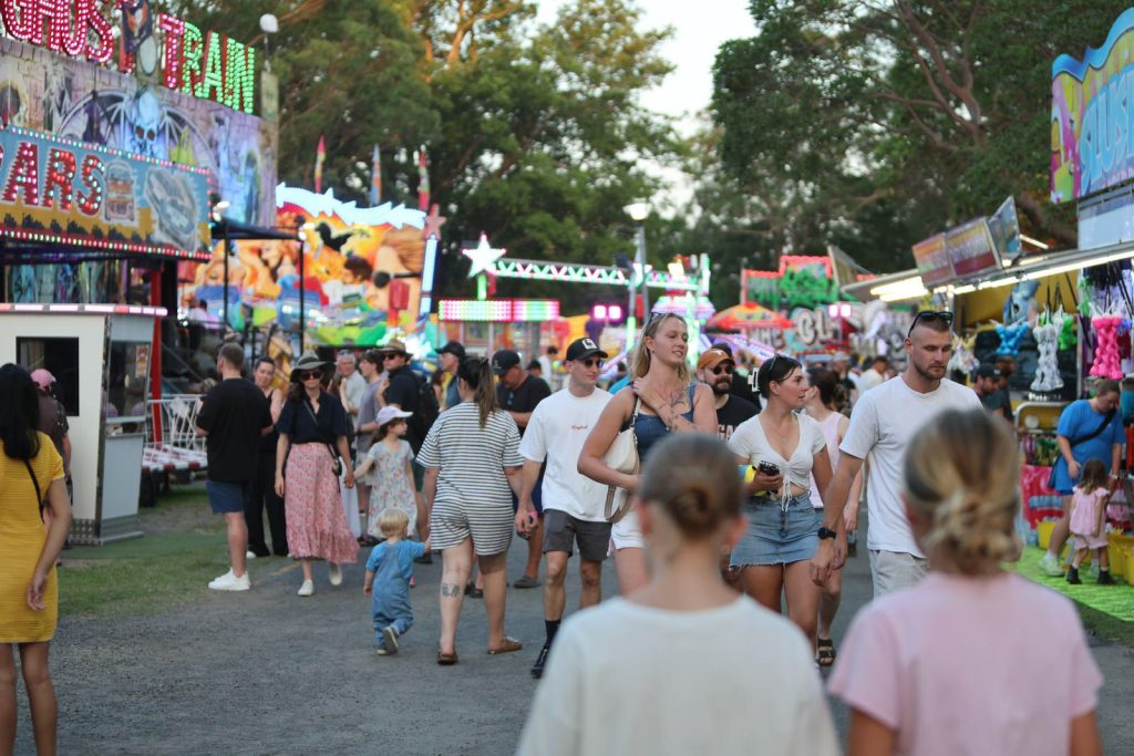 Crowds walking through Sideshow Alley